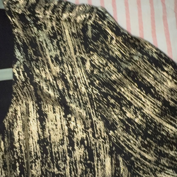 Top - Picture 3 of 3